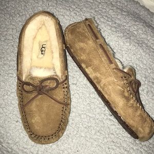 NEVER WORN UGG MOCCASINS